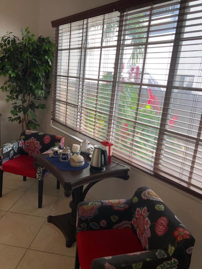 Private Suite Next To Calle Ocho Miami Kültér fotó