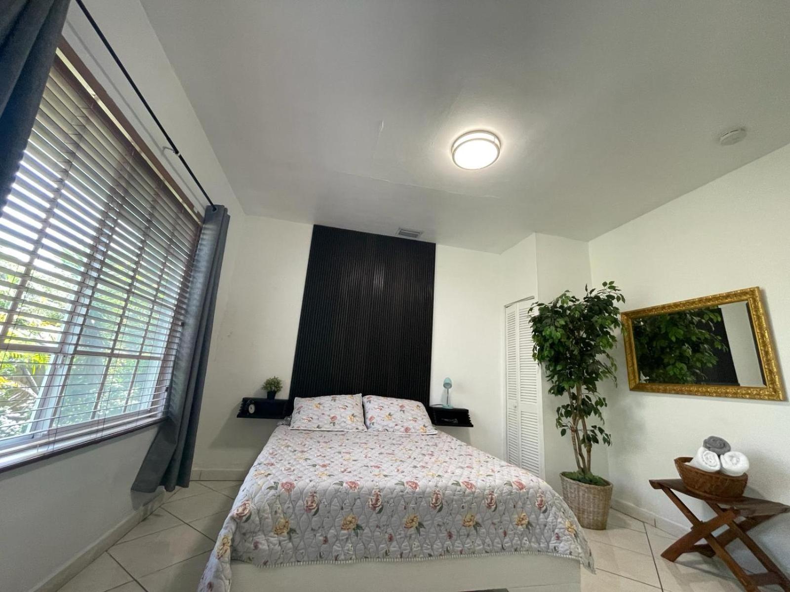 Private Suite Next To Calle Ocho Miami Kültér fotó