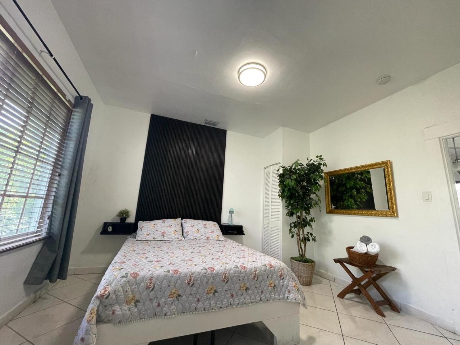 Private Suite Next To Calle Ocho Miami Kültér fotó